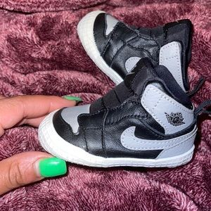 Air Jordan 1 Crib Shoe Size 2C 🖤🖤